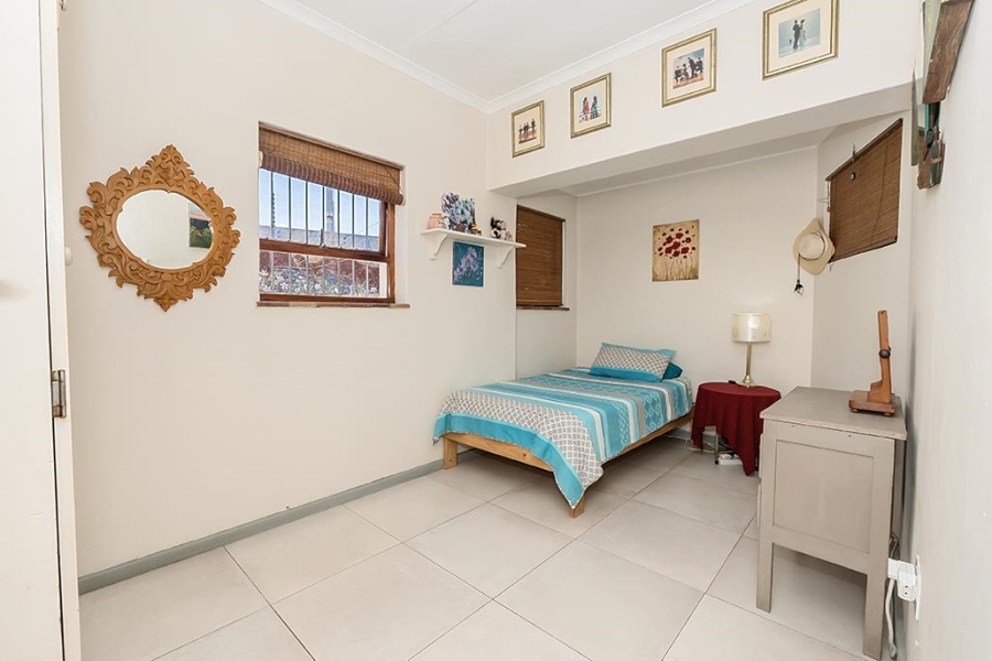 5 Bedroom Property for Sale in Strand North Western Cape